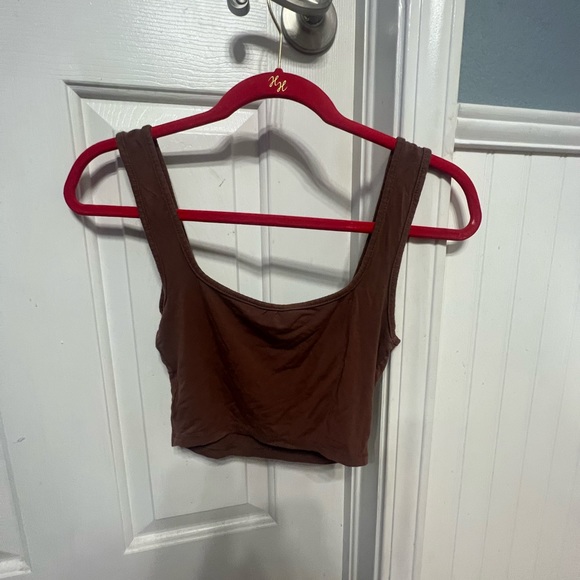 crop tank top - Picture 2 of 3